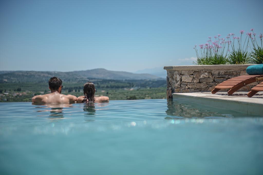 Listen To Nature In A Renovated Traditional Hilltop Villa Liodosifis With Heated Pool Paidhokhorion Pokój zdjęcie